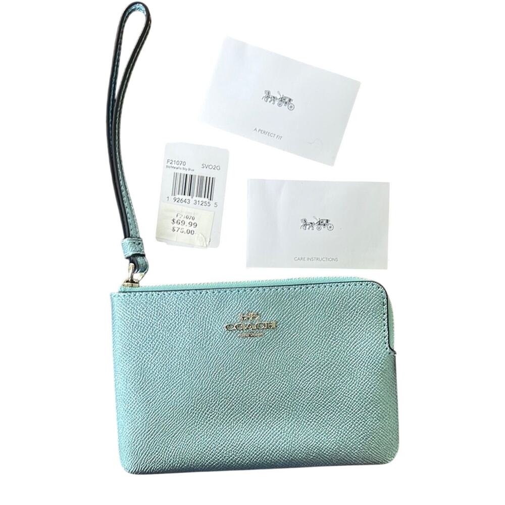NWT Coach Metallic Sky Blue Corner Zip Wristlet F21070